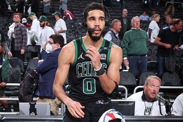 要么拿出两个首轮签，要么就挂电话。☎️