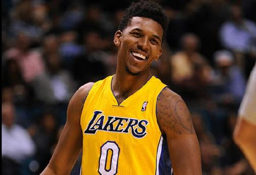 明日晚场NBA 尼克斯VS国王大小分解析