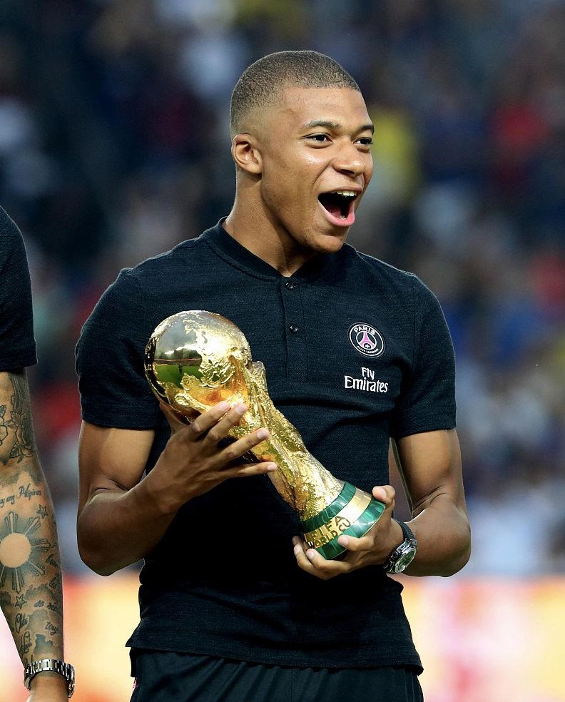 国米4-0横扫劲敌：劳塔罗连场破门状态回归，恩里克助攻令人欣喜