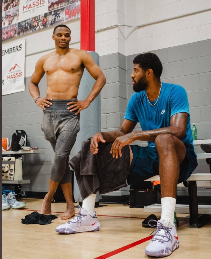 [法甲]第9轮：布雷斯特0-3巴黎圣日耳曼 集锦